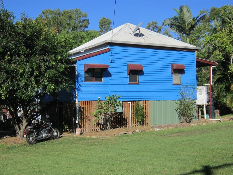 84 Dee Street, Mount Morgan QLD 4714