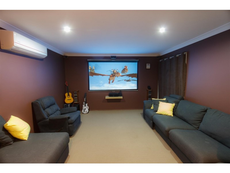 49 O’Brien Rd, Alton Downs QLD 4702