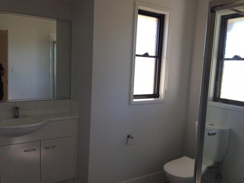 2 Tippett Crescent, Gracemere QLD 4702