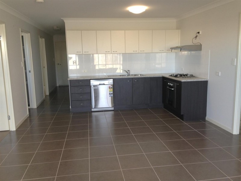 2 Tippett Crescent, Gracemere QLD 4702