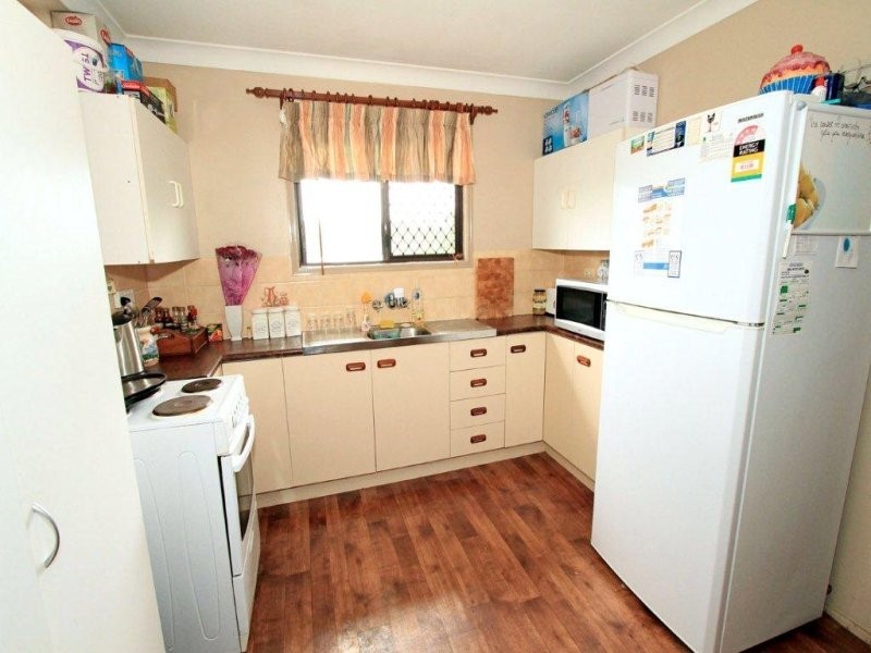 10 Reservoir Street, Gracemere QLD 4702