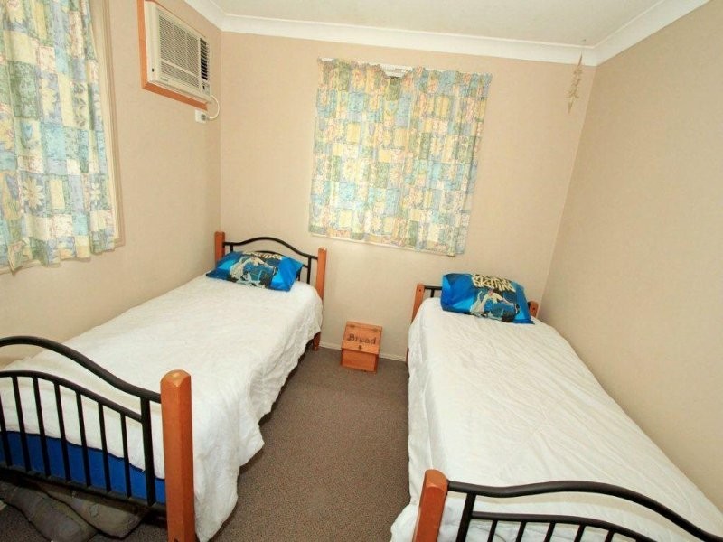 10 Reservoir Street, Gracemere QLD 4702