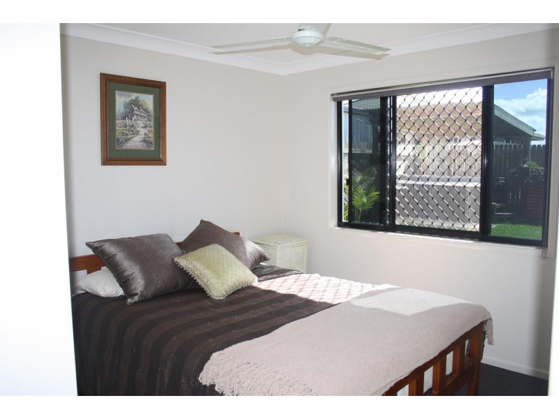 8 Jamie Crescent, Gracemere QLD 4702