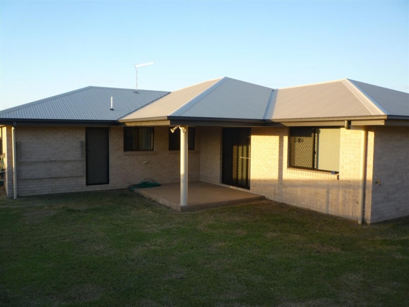 24 Burke and Wills Drive, Gracemere QLD 4702