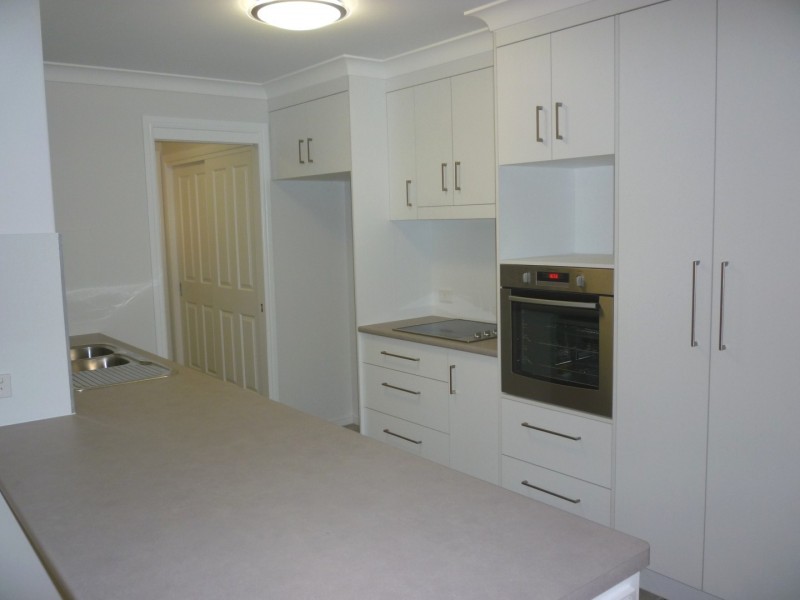 24 Burke and Wills Drive, Gracemere QLD 4702