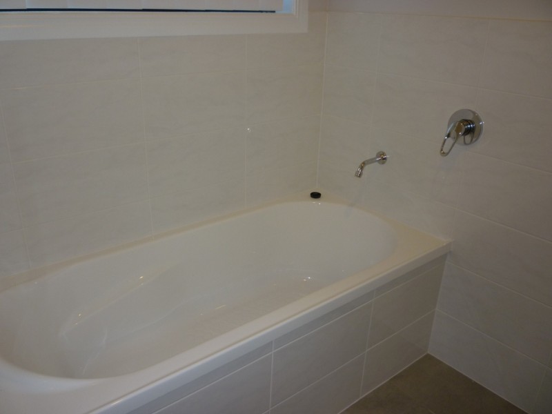 24 Burke and Wills Drive, Gracemere QLD 4702