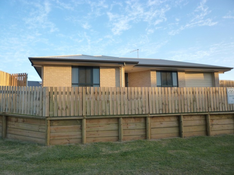 24 Burke and Wills Drive, Gracemere QLD 4702