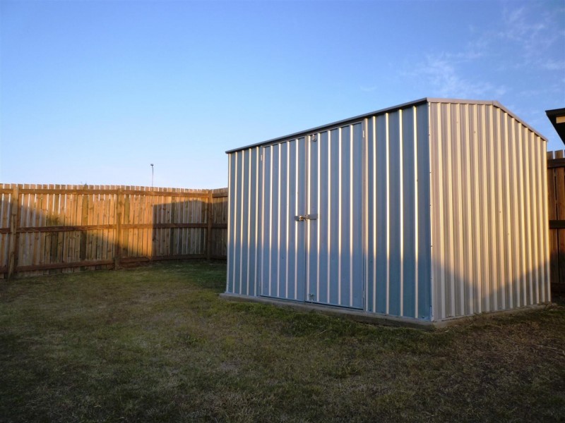 26 Burke and Wills Drive, Gracemere QLD 4702