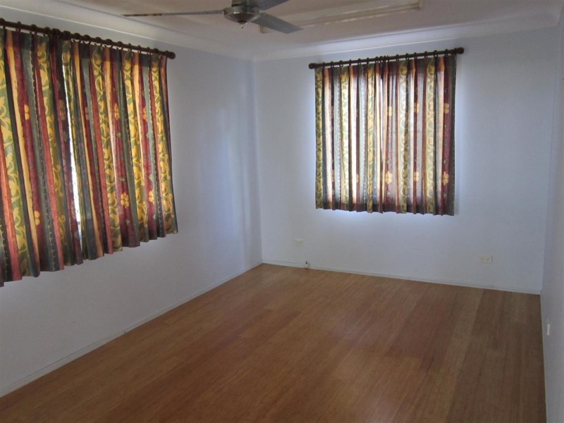 12 Schirmer Close, Gracemere QLD 4702