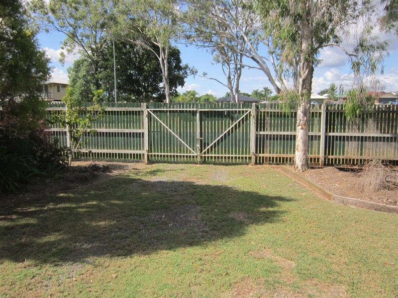 12 Schirmer Close, Gracemere QLD 4702