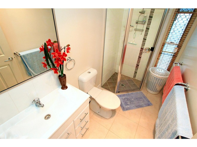 52 Jamie Crescent, Gracemere QLD 4702