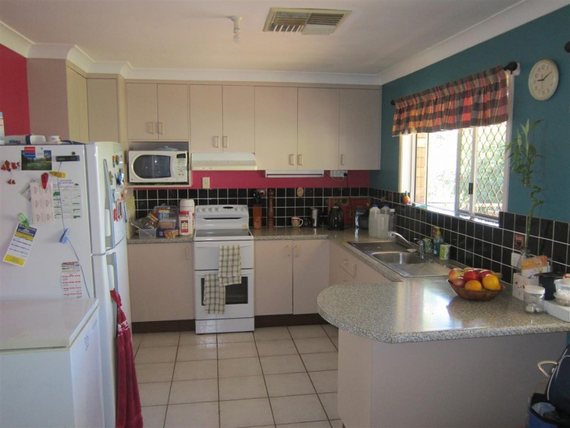 9 Ward Street, Gracemere QLD 4702