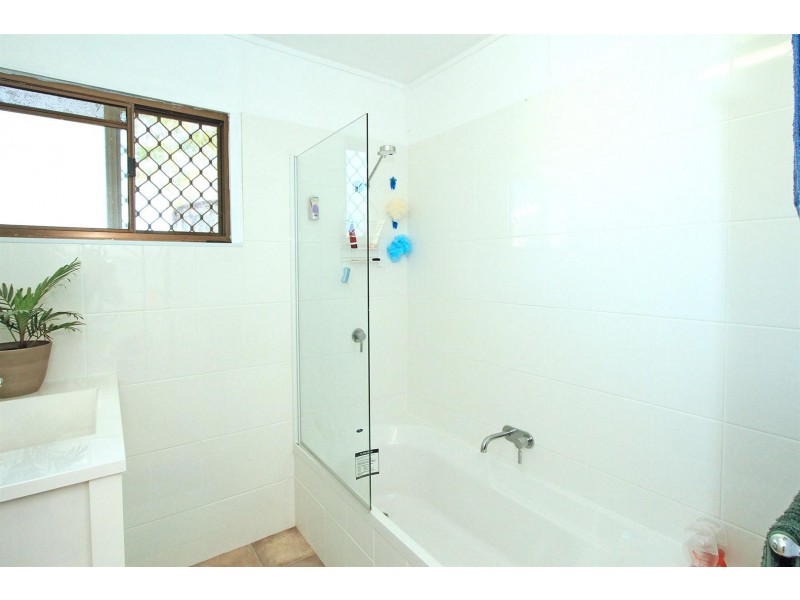 381 Alton Downs – Nine Mile Road, Alton Downs QLD 4702