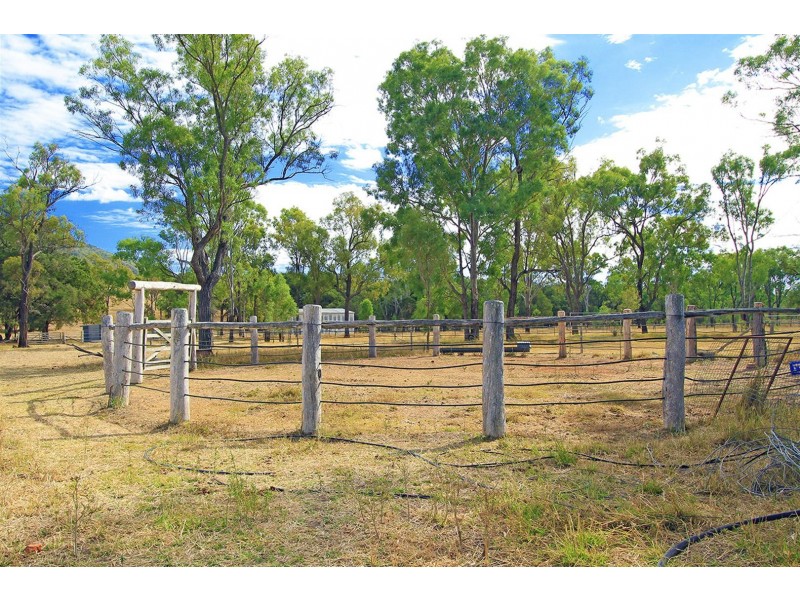 202 Callan Avenue, Kabra QLD 4702
