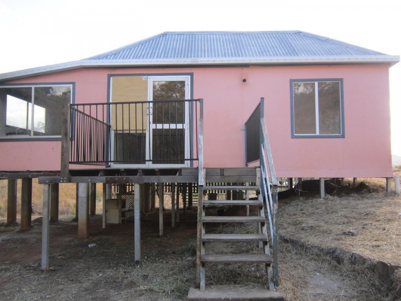 90 DARCY STREET, Mount Morgan QLD 4714