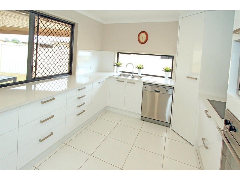 13 Violet Drive, Gracemere QLD 4702