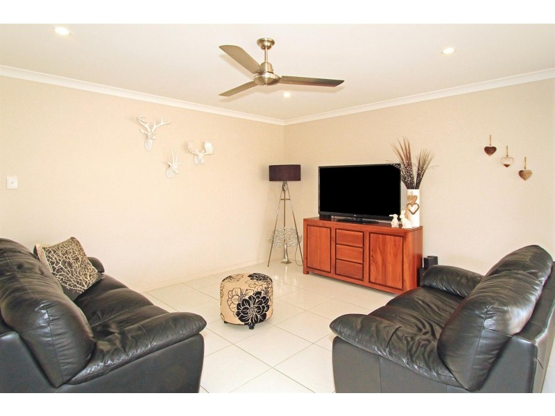 13 Violet Drive, Gracemere QLD 4702