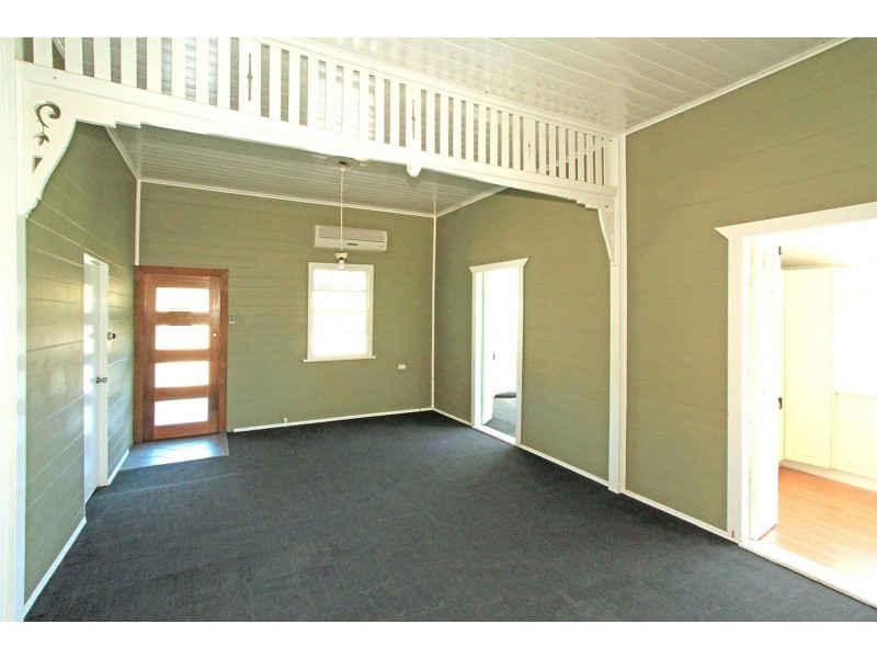 9 Lukin Street, Mount Morgan QLD 4714