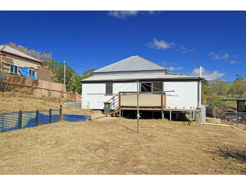 9 Lukin Street, Mount Morgan QLD 4714