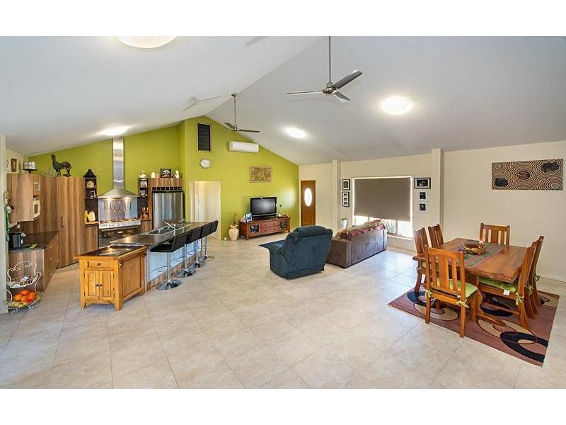 3100 Stanwell Waroula Road, Alton Downs QLD 4702