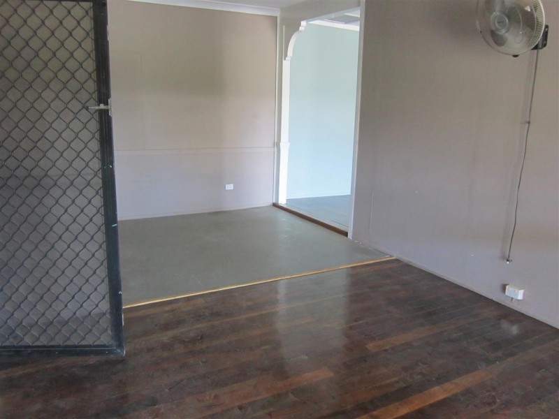 38 Central Street, Mount Morgan QLD 4714