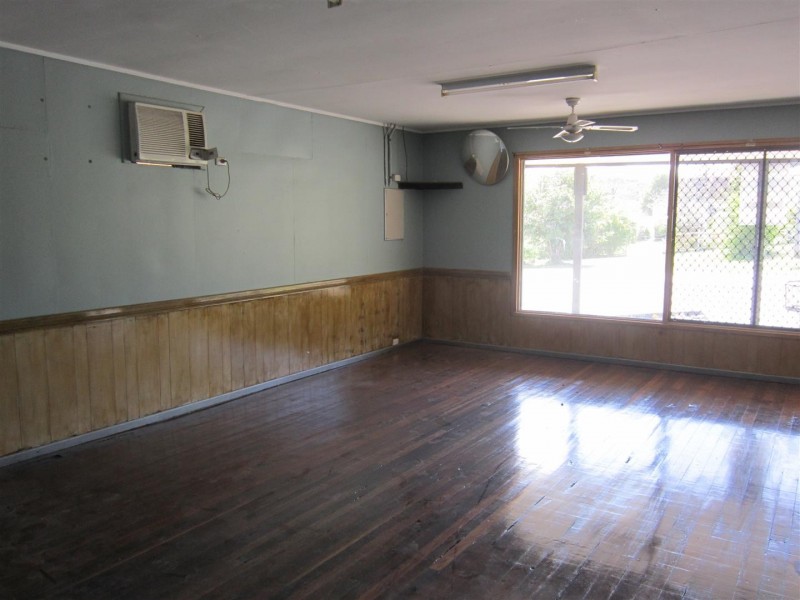 38 Central Street, Mount Morgan QLD 4714