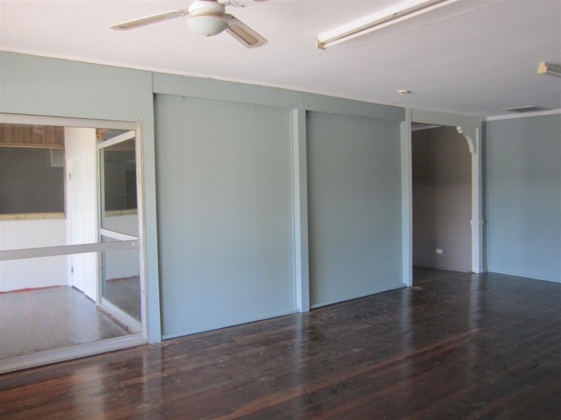 38 Central Street, Mount Morgan QLD 4714