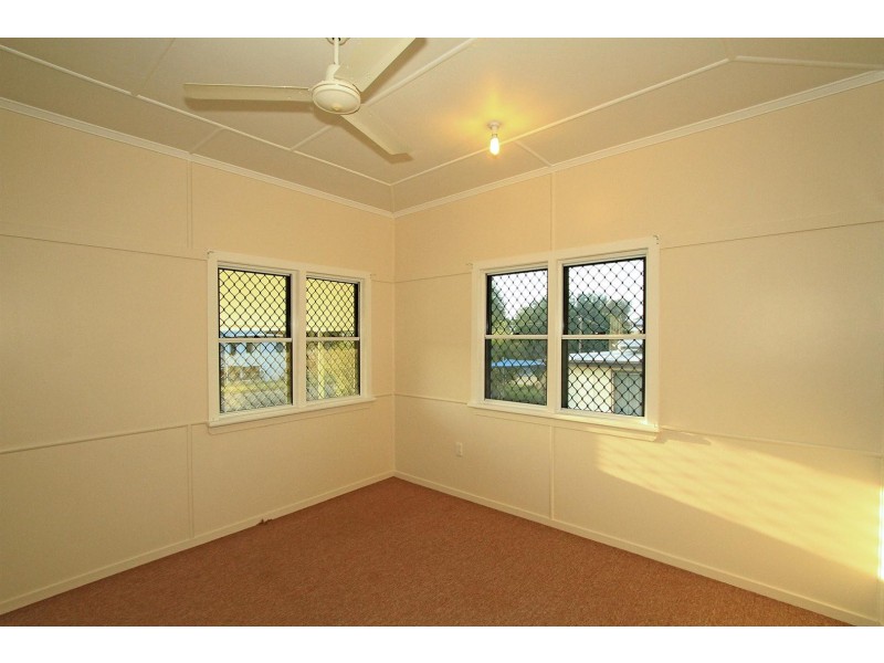 90 Tomkins Street, Berserker QLD 4701