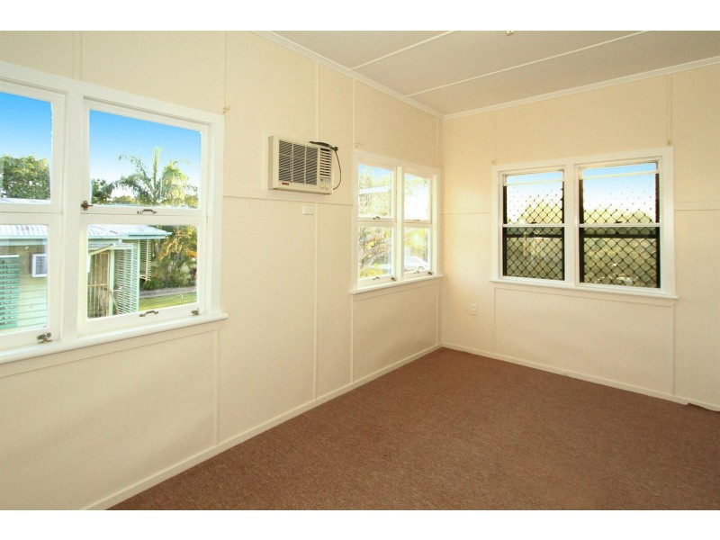 90 Tomkins Street, Berserker QLD 4701