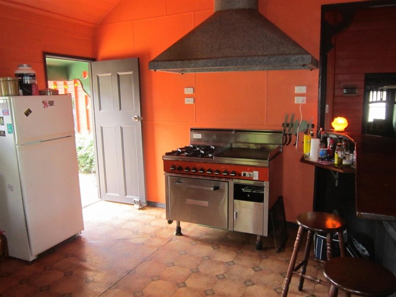 28 Morgan Street, Mount Morgan QLD 4714