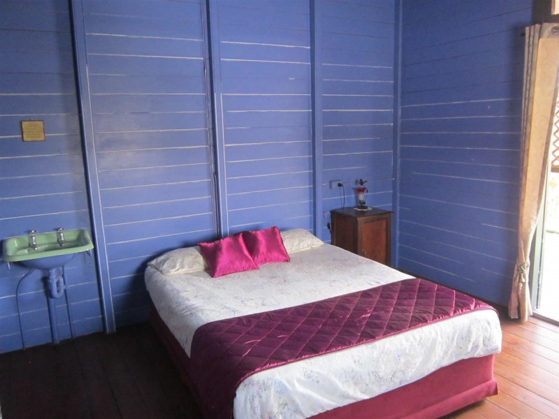 28 Morgan Street, Mount Morgan QLD 4714