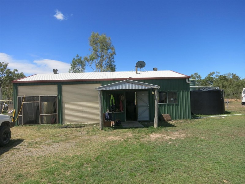 154 Nimitable Road, St Lawrence QLD 4707