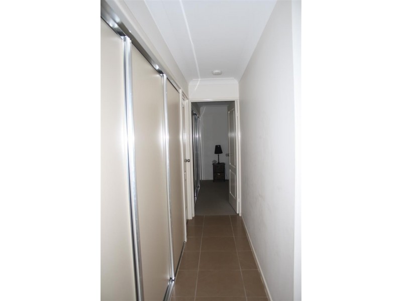 15 Tawarra Crescent, Gracemere QLD 4702