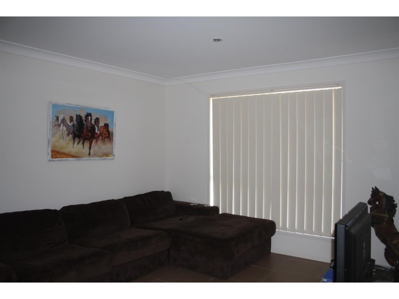 15 Tawarra Crescent, Gracemere QLD 4702