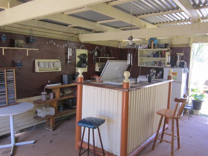 533 Gentle Annie Road, Ambrose QLD 4695