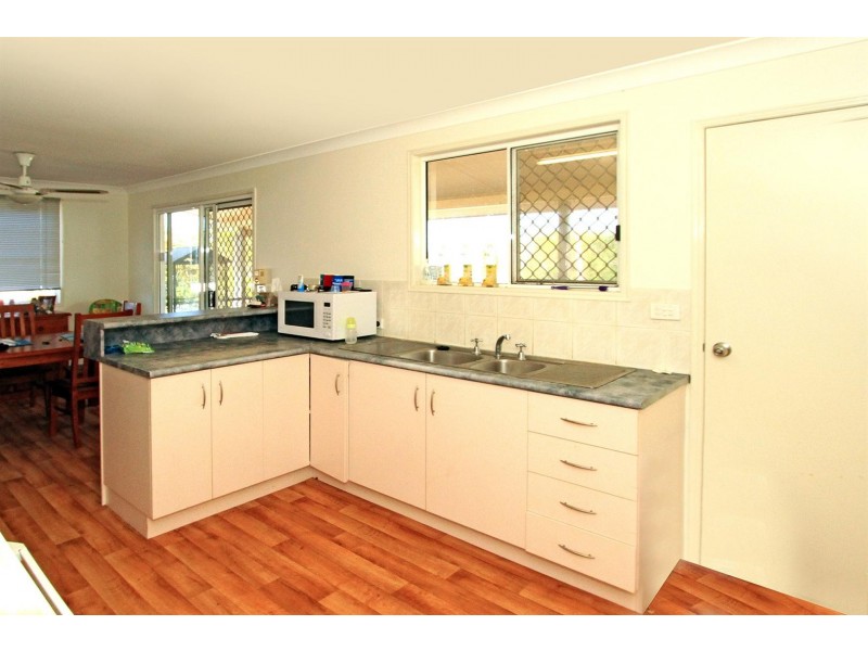 93 Donovan Crescent, Gracemere QLD 4702