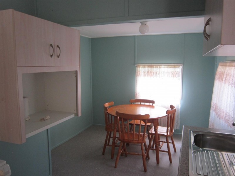 4 Phillip Street, Mount Morgan QLD 4714