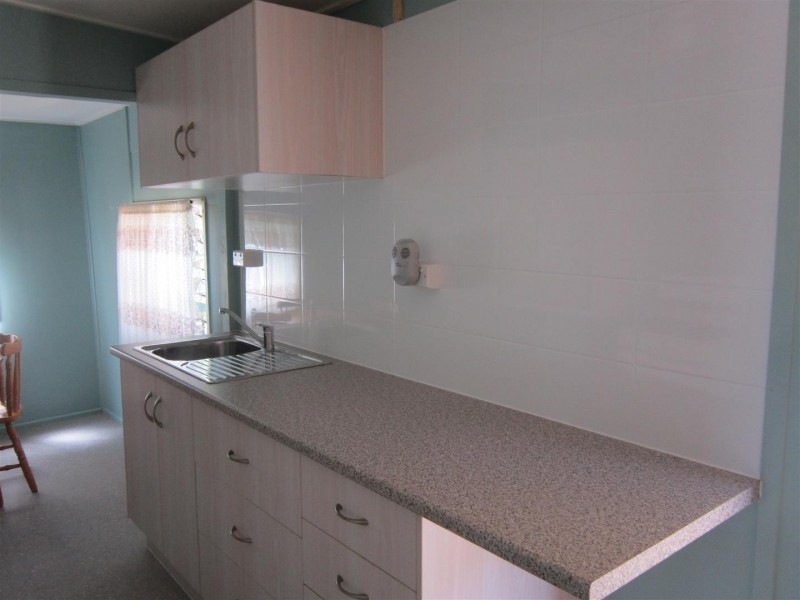 4 Phillip Street, Mount Morgan QLD 4714