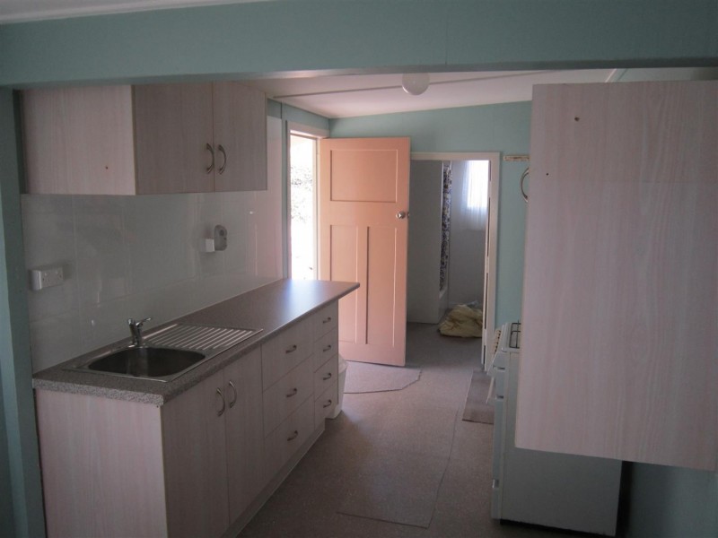 4 Phillip Street, Mount Morgan QLD 4714