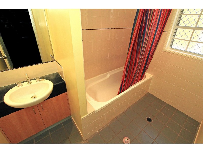 3 Agnes Street, The Range QLD 4700