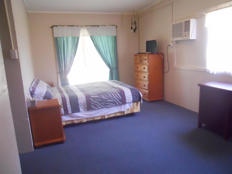 156 Macquarie Street, Gracemere QLD 4702