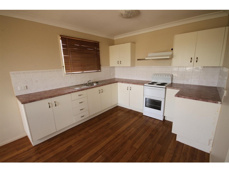 3 Hall Street South, Mount Morgan QLD 4714
