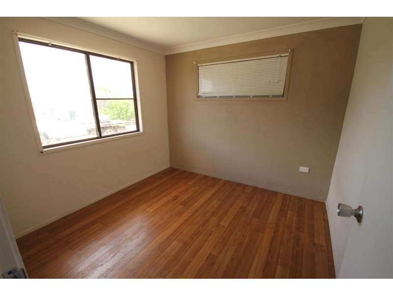 3 Hall Street South, Mount Morgan QLD 4714