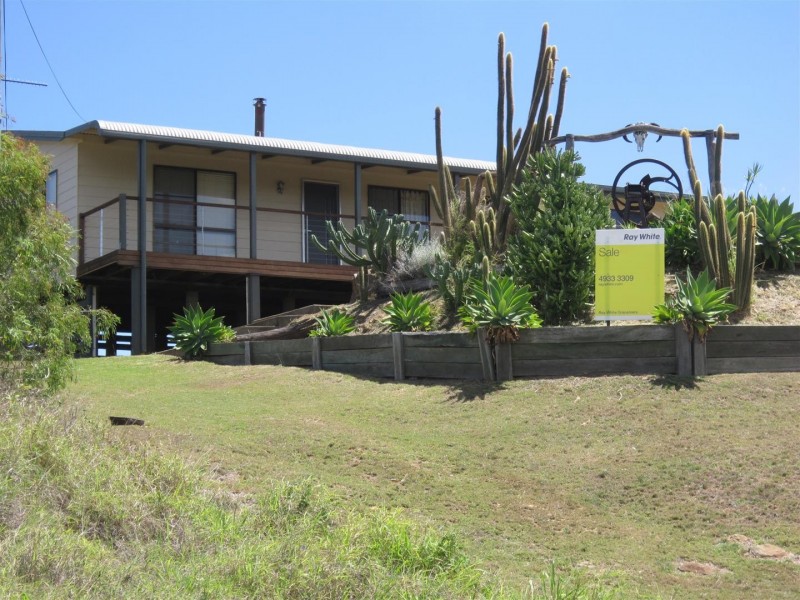 3 Hall Street South, Mount Morgan QLD 4714