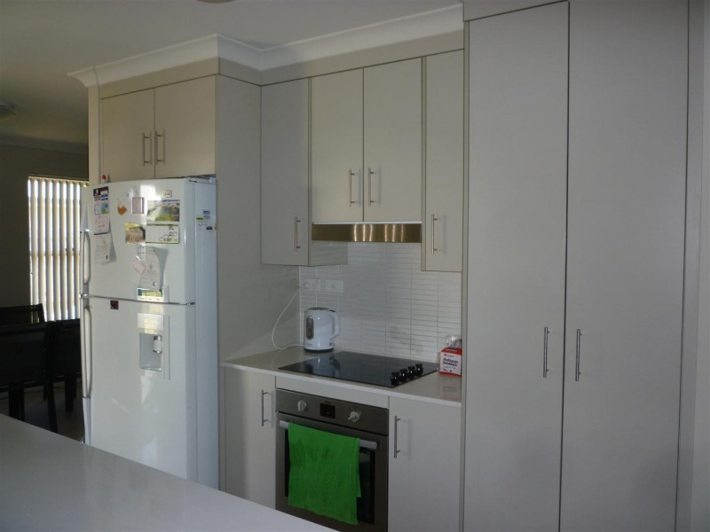 14 Maree Crescent, Gracemere QLD 4702