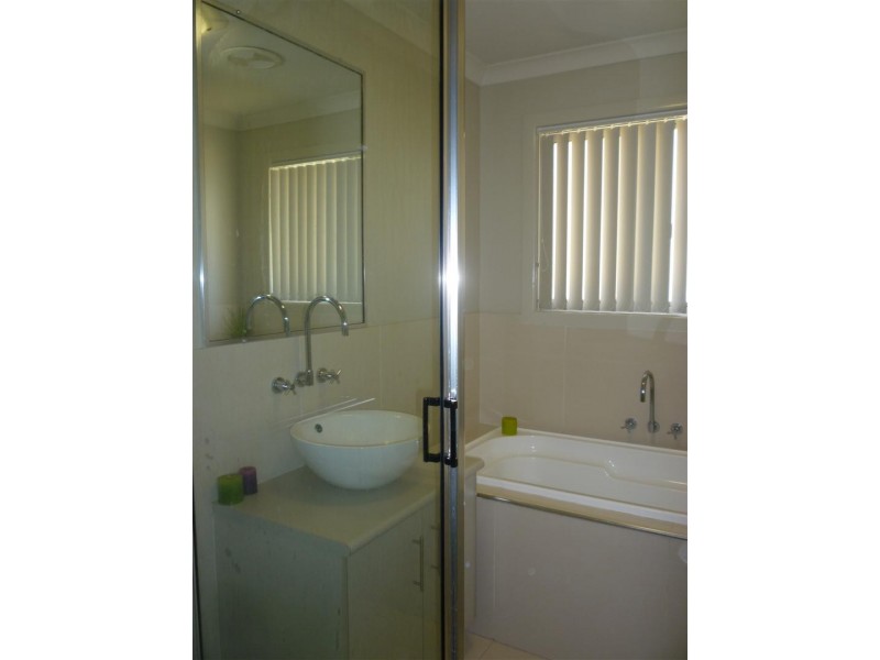 14 Maree Crescent, Gracemere QLD 4702