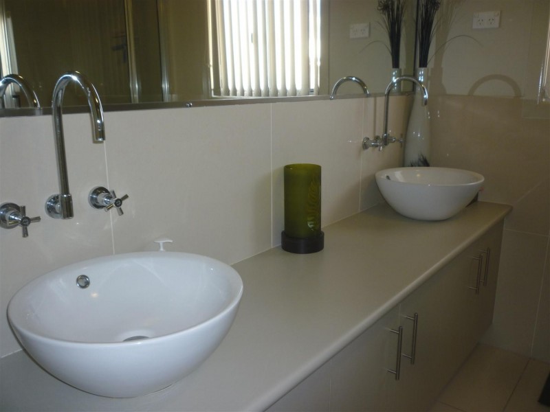 14 Maree Crescent, Gracemere QLD 4702