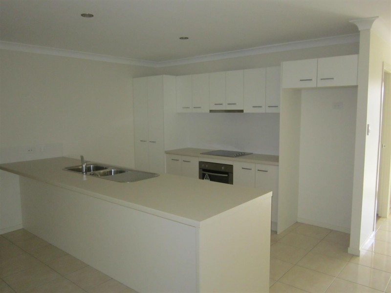21 Leichhardt Drive, Gracemere QLD 4702