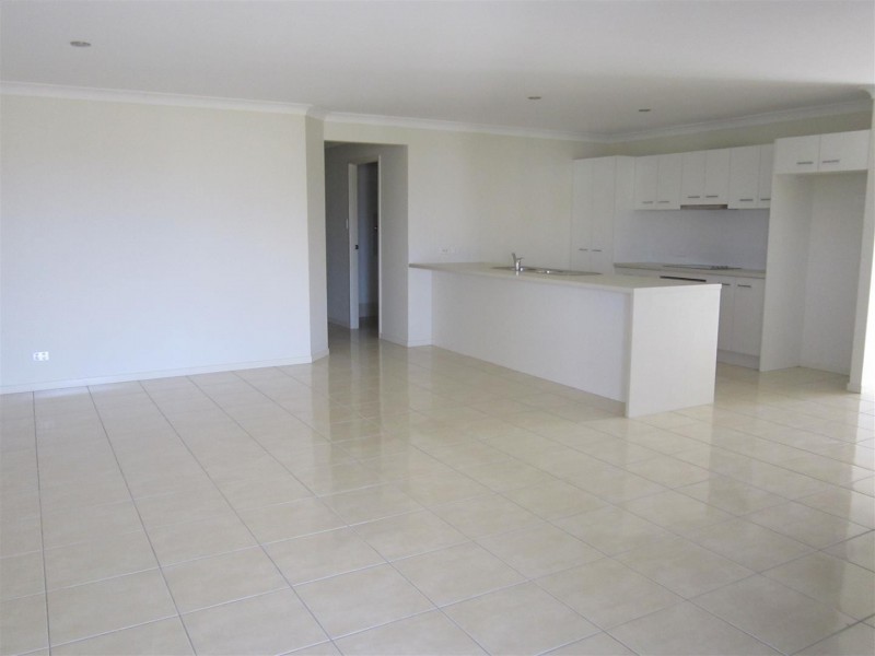 21 Leichhardt Drive, Gracemere QLD 4702