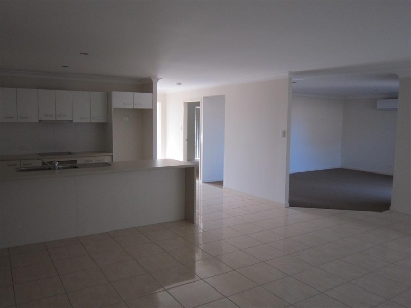 21 Leichhardt Drive, Gracemere QLD 4702